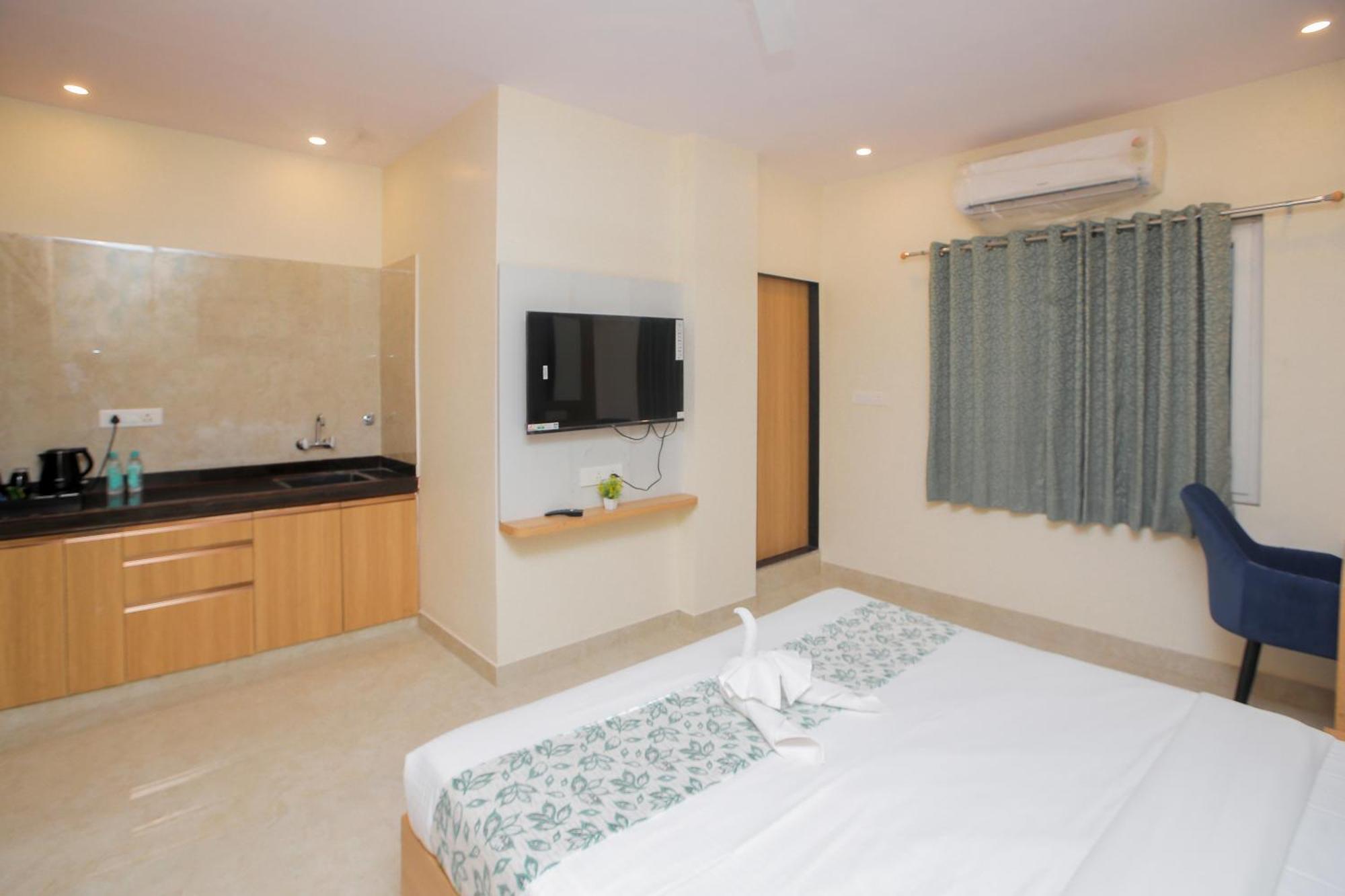 Chitrakoot Residency Aparthotel Udaipur Bagian luar foto